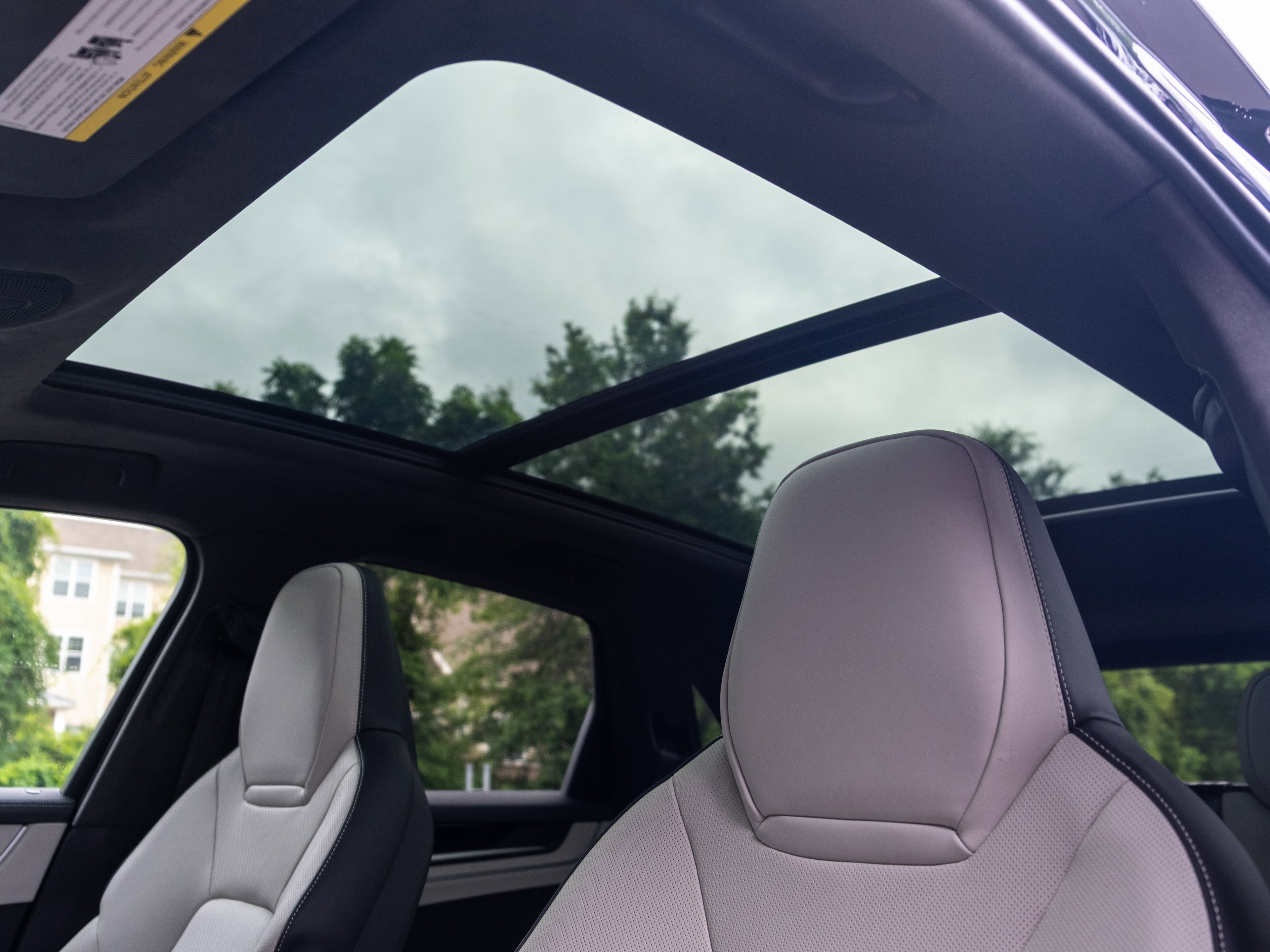 New 2025 Porsche Cayenne GTS image 19