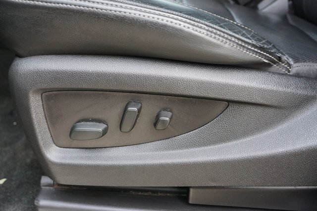 Used 2017 GMC Yukon Denali image 14