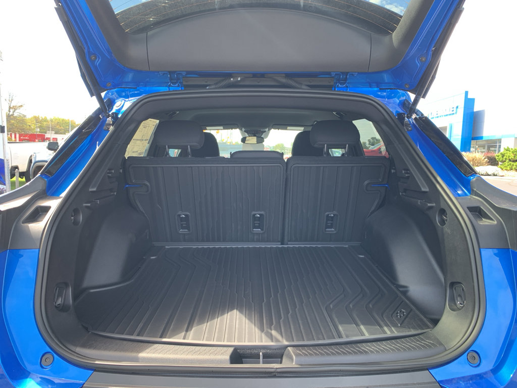 New 2026 Chevrolet Equinox EV LT image 12