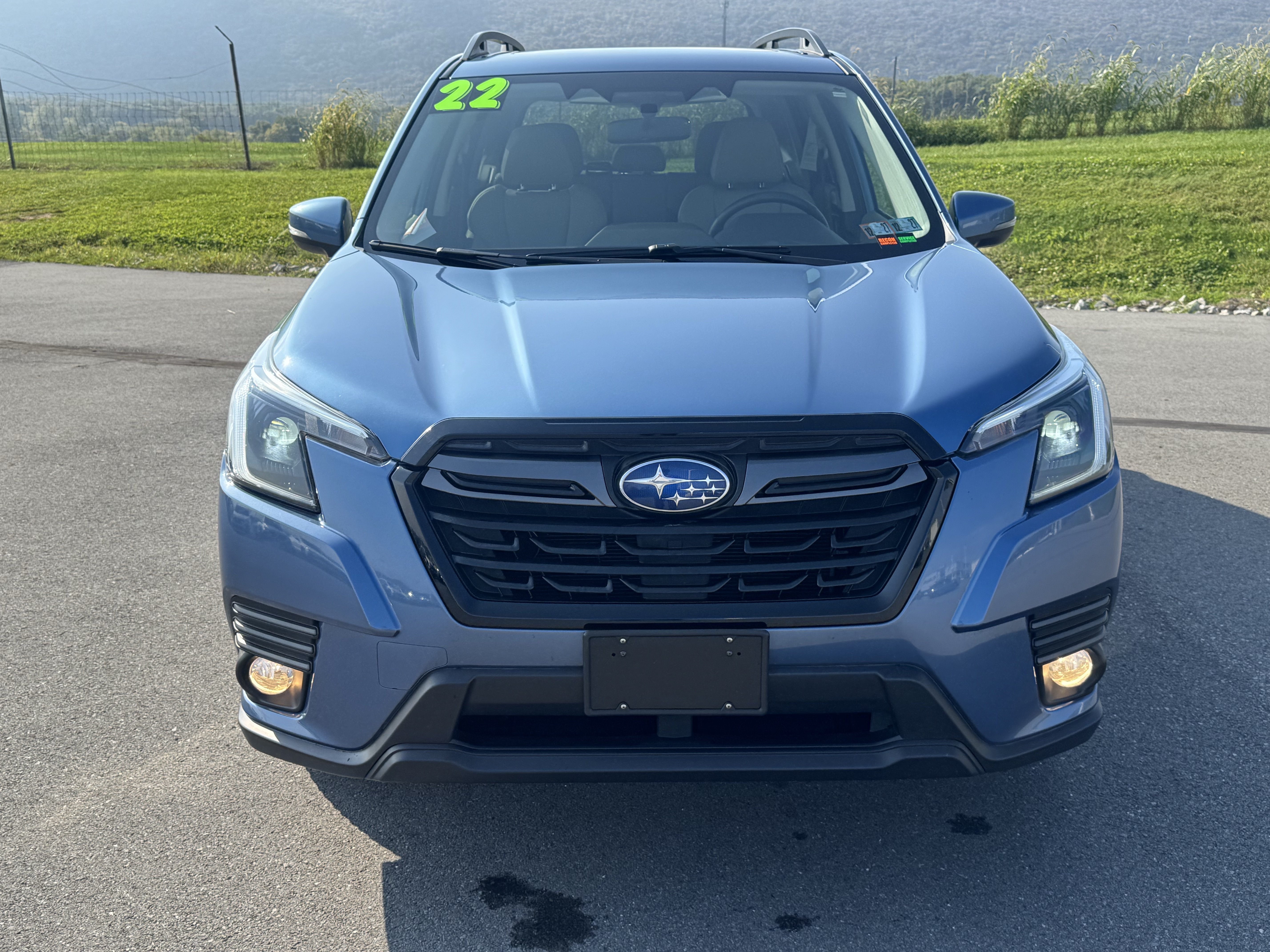 Used 2022 Subaru Forester Limited AWD/4WD image 9