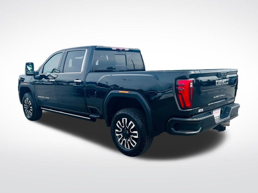 Used 2024 GMC Sierra 2500 Denali Ultimate w/ Max Trailering Package AWD/4WD image 4