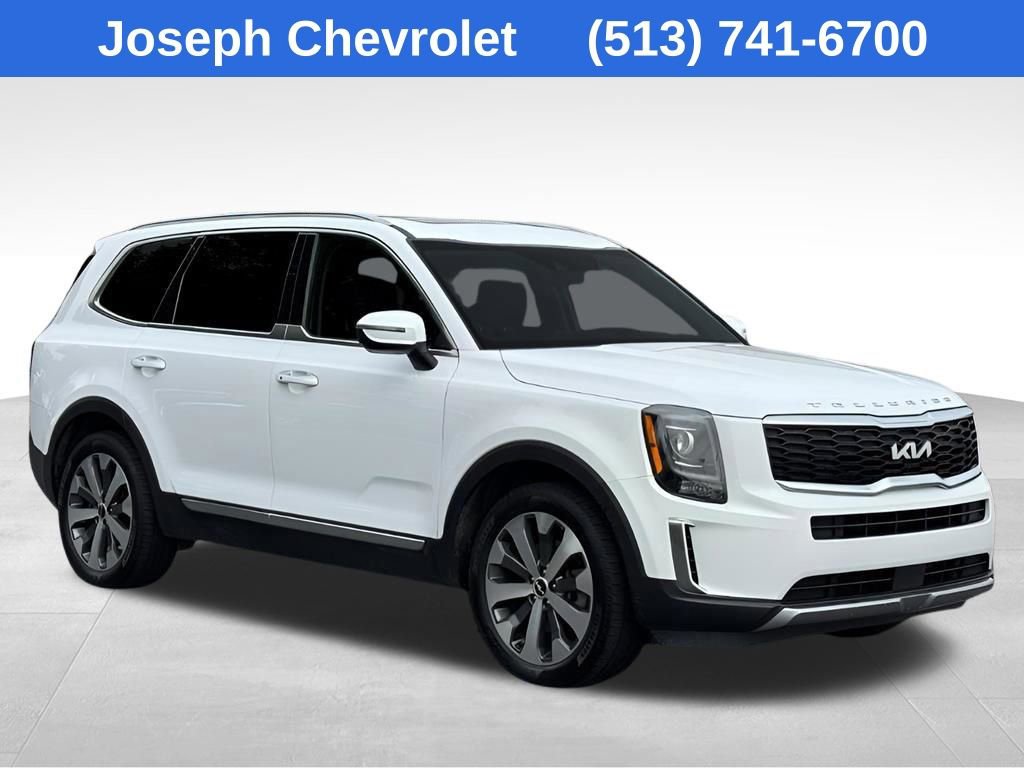 Used 2022 Kia Telluride S image 3