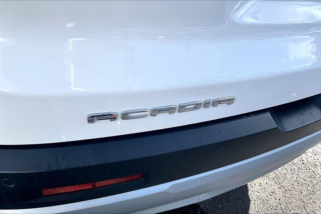 Used 2022 GMC Acadia SLT w/ Technology Package image 23