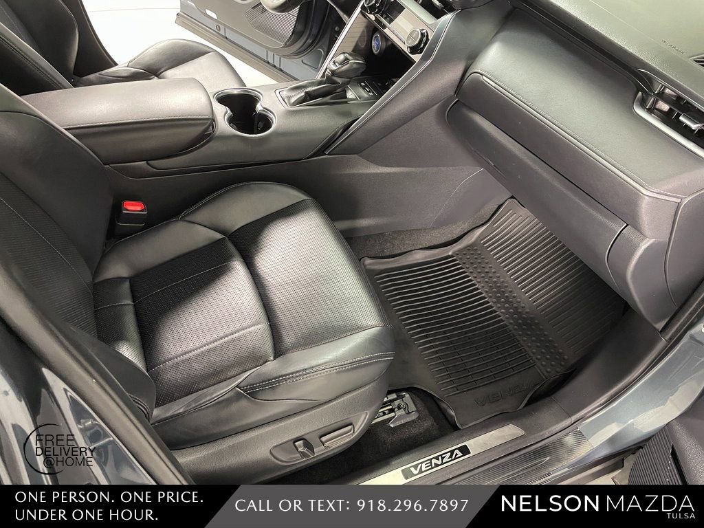 Used 2021 Toyota Venza XLE w/ Softex Package image 48