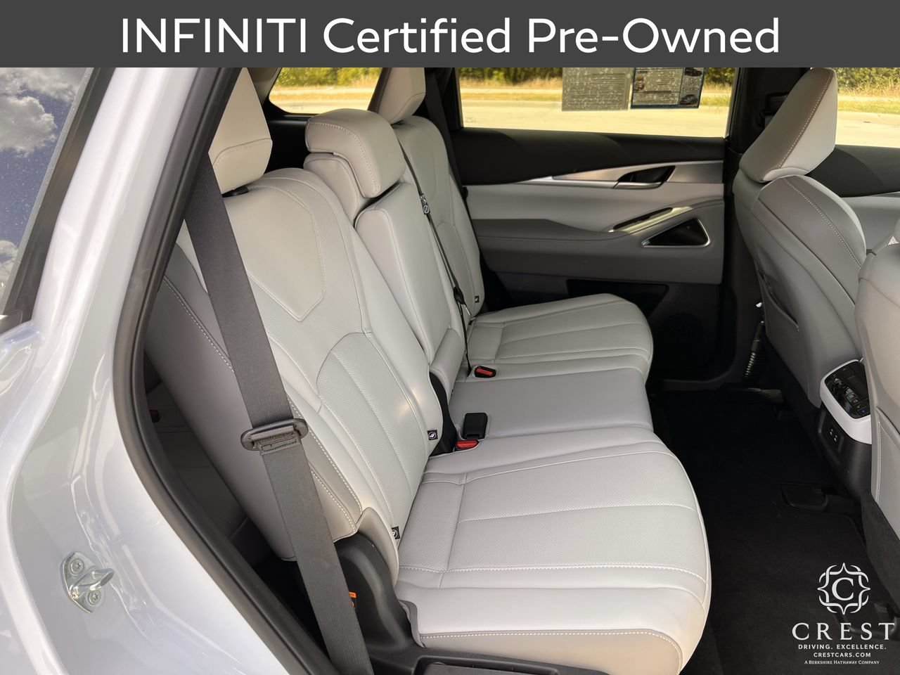 Certified 2027 INFINITI QX60 Luxe w/ Cargo Package FWD image 29