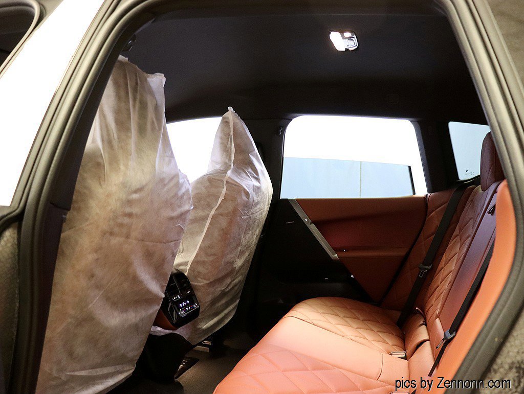 Used 2026 BMW iX xDrive45 image 24