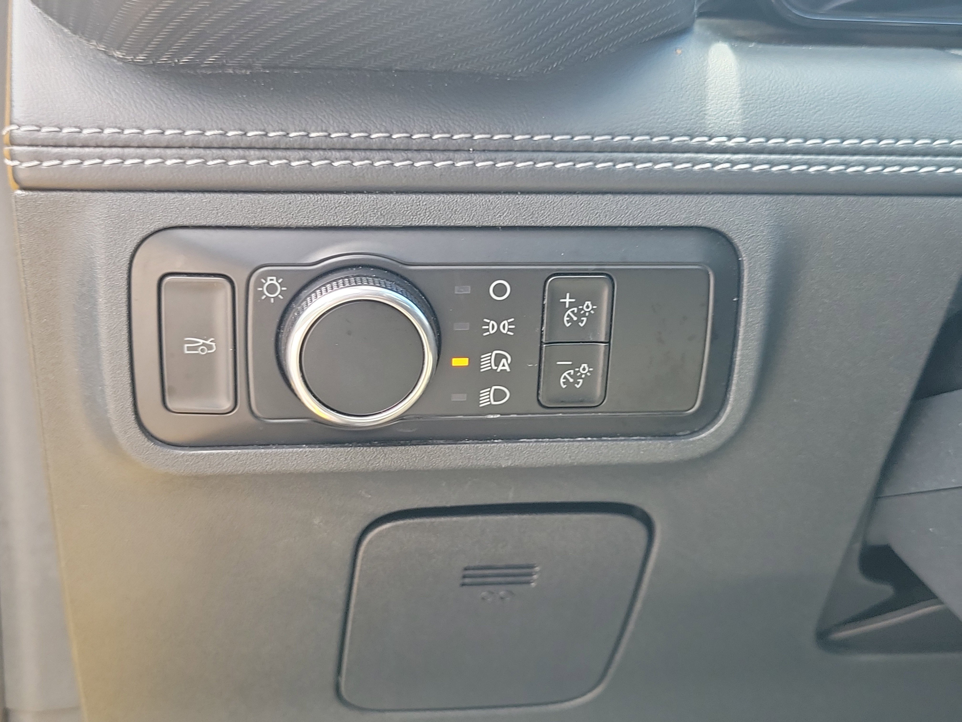 Used 2024 Ford Mustang Premium RWD image 27