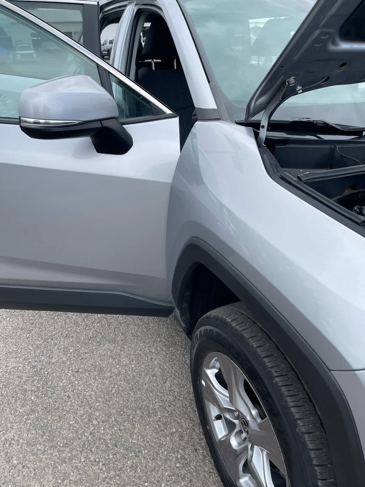 Used 2023 Toyota RAV4 XLE AWD/4WD image 37