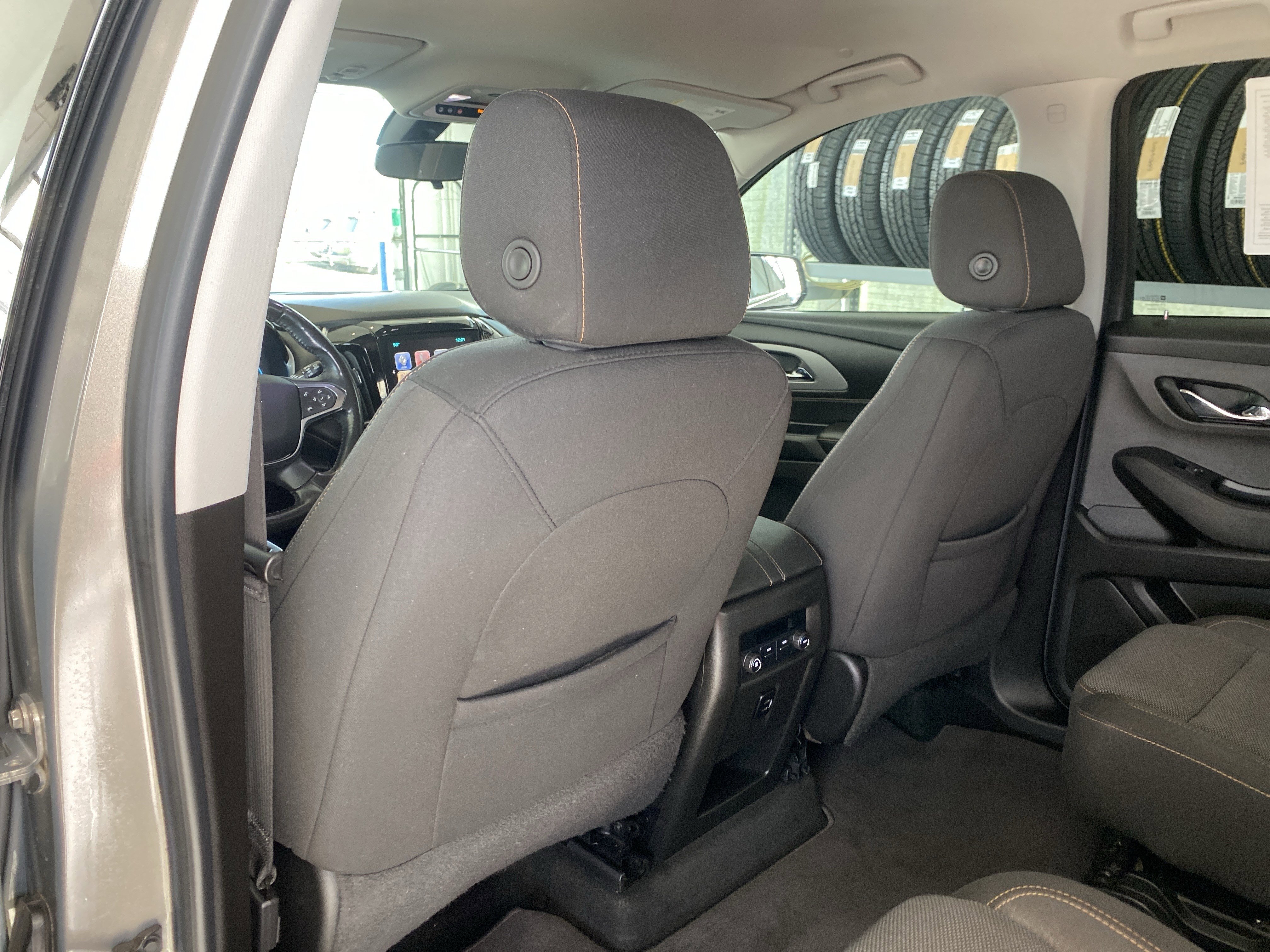 Used 2018 Chevrolet Traverse LT image 22