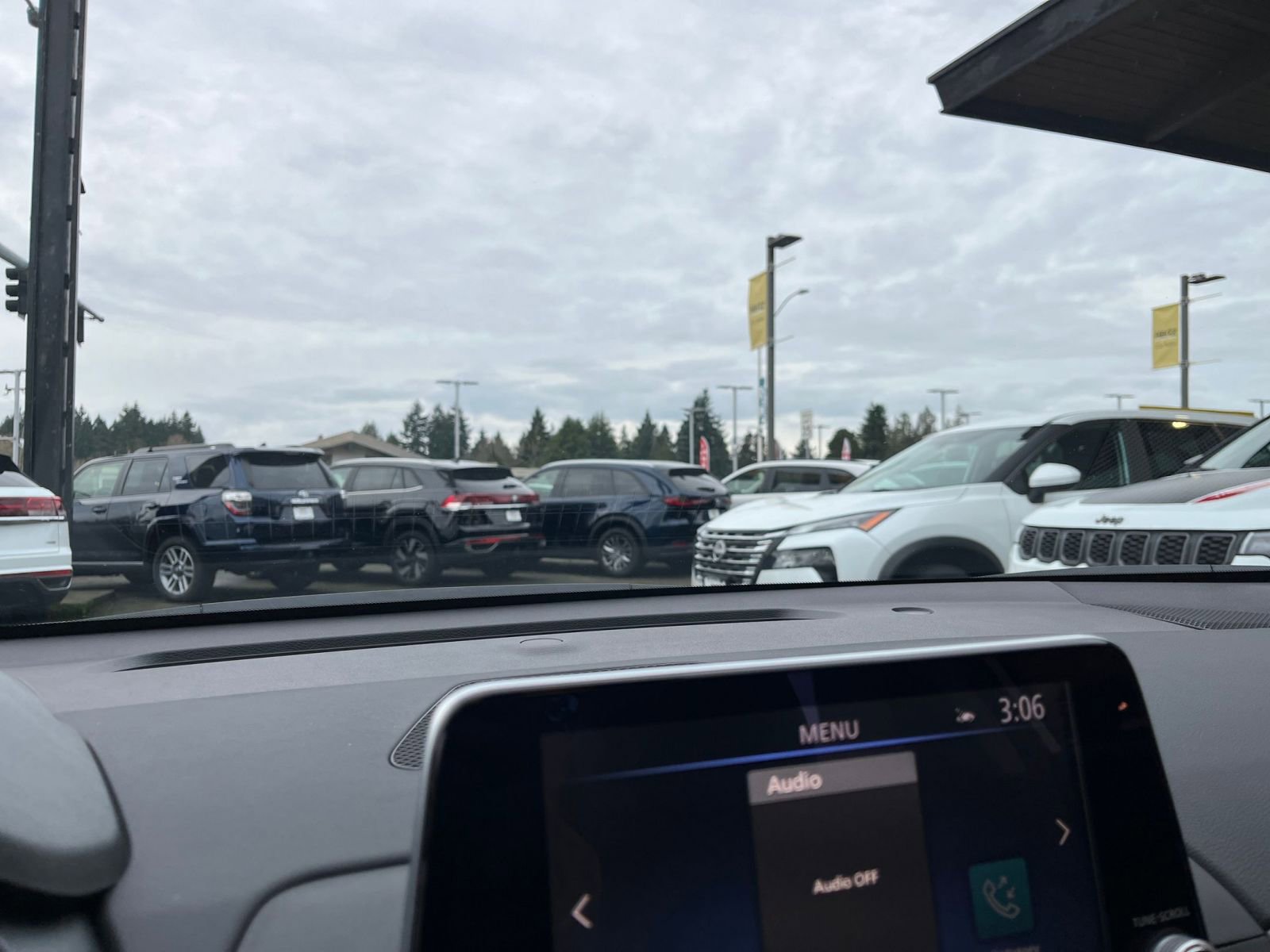 Used 2025 Nissan Altima 2.5 SV image 18