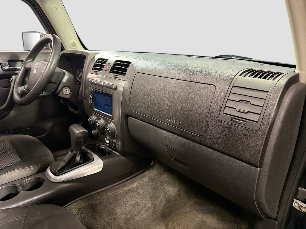 Used 2006 HUMMER H3 w/ Chrome Appearance Package AWD/4WD image 28