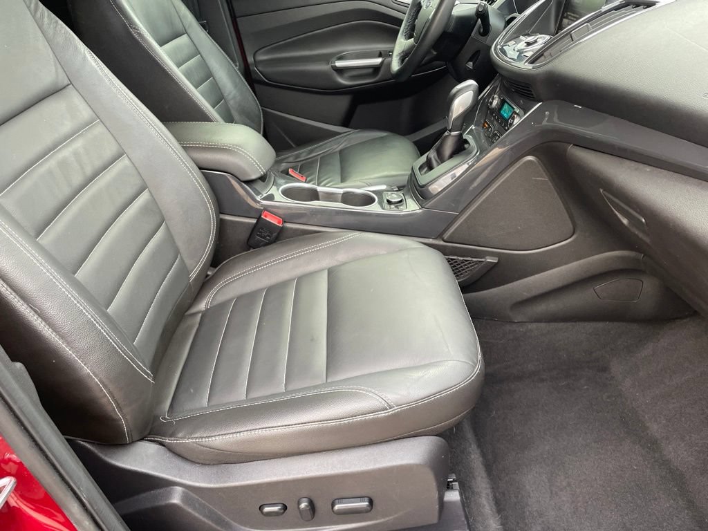 Used 2015 Ford Escape Titanium w/ Equipment Group 301A FWD image 25