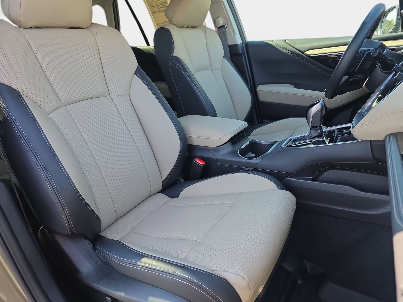 Used 2025 Subaru Outback Limited image 10