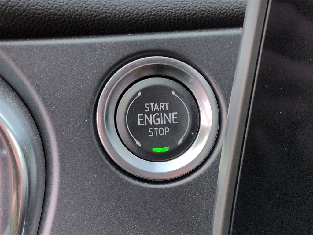 Certified 2025 Chevrolet Blazer LT w/ Driver Confidence Package image 17