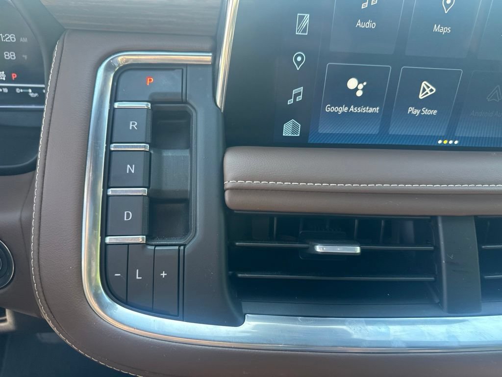Used 2024 Chevrolet Suburban High Country w/ Advanced Technology Package AWD/4WD image 22