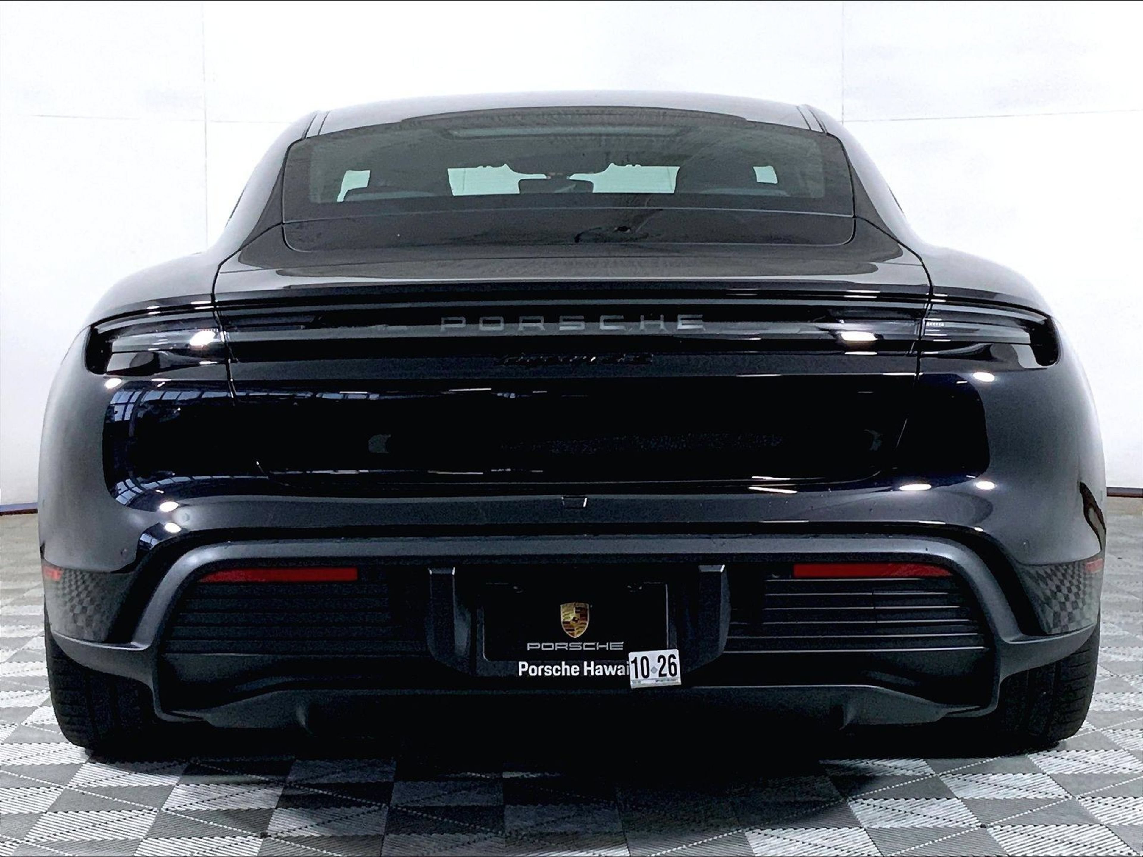 Used 2025 Porsche Taycan 4S AWD/4WD image 8