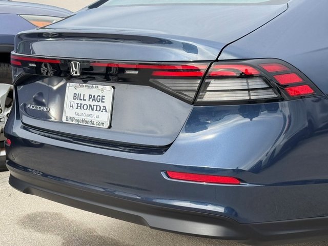 Certified 2025 Honda Accord SE image 8