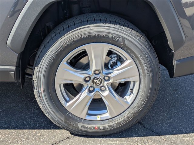 Used 2025 Toyota RAV4 XLE image 10