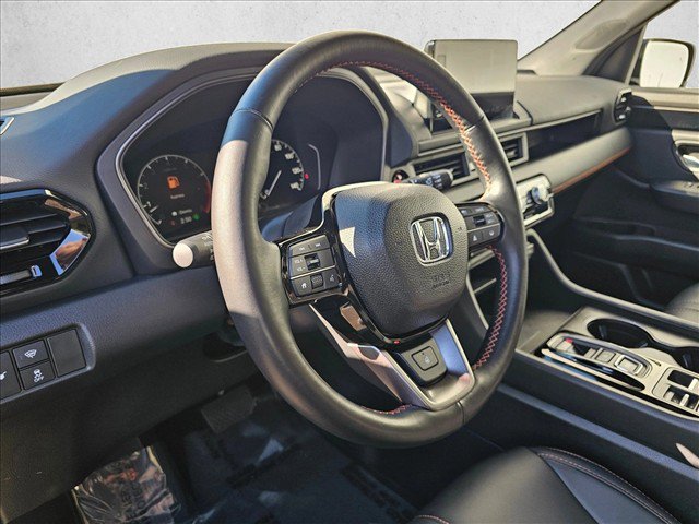 Used 2025 Honda Pilot TrailSport image 25
