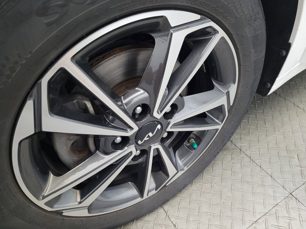 Used 2023 Kia Forte LXS image 31