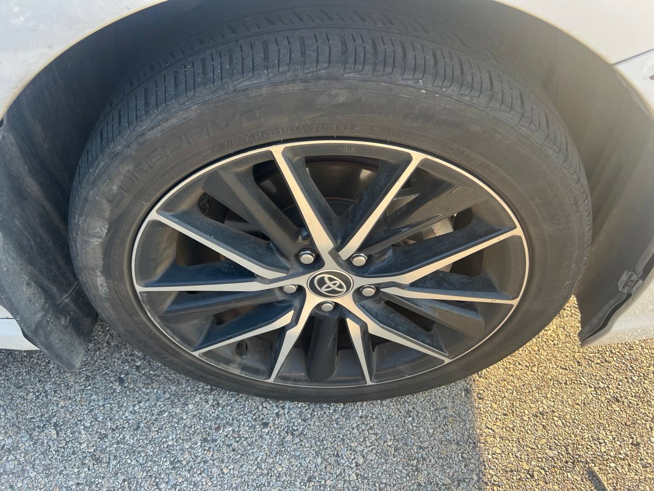 Used 2024 Toyota Camry SE FWD image 12