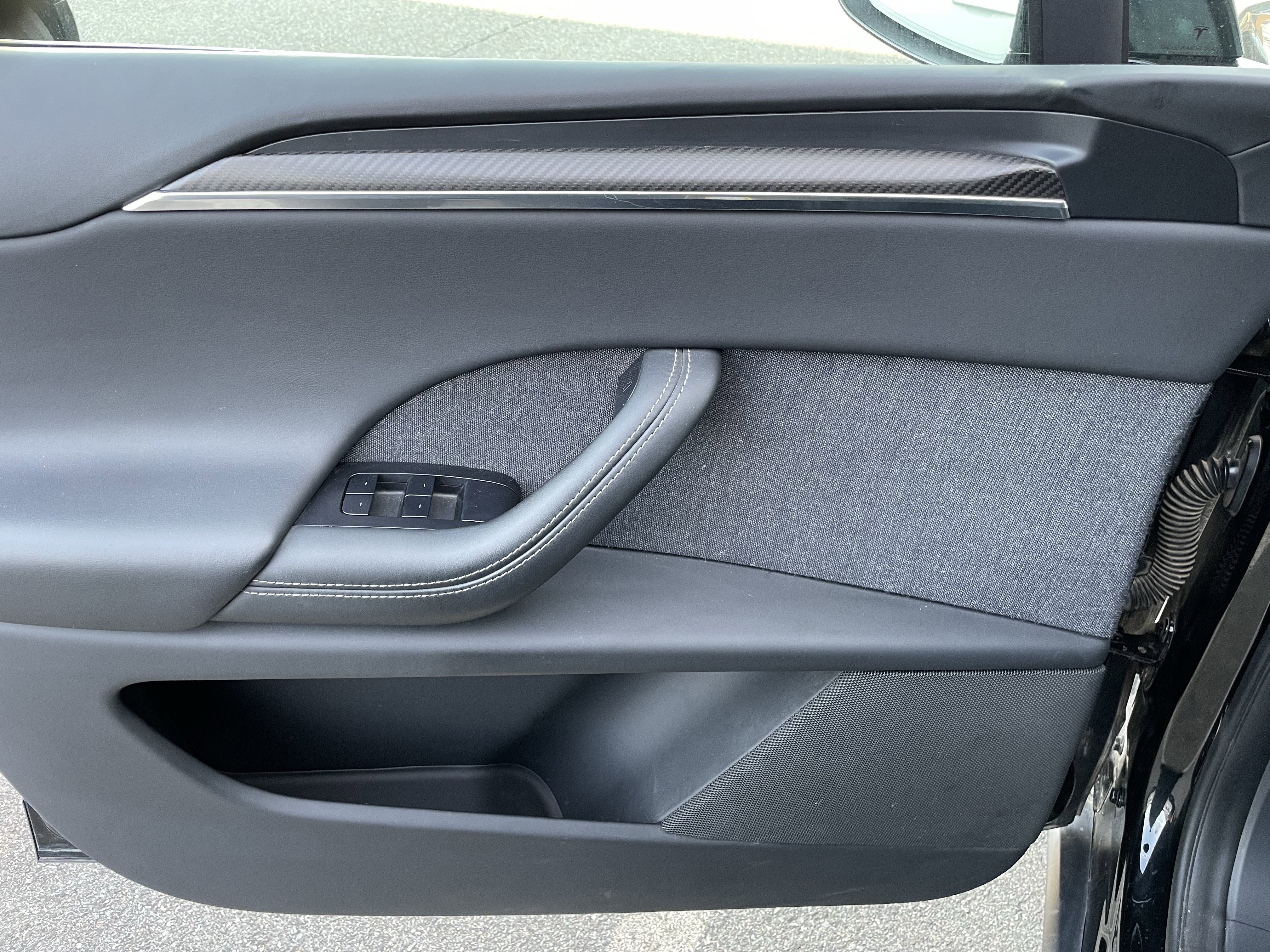 Used 2022 Tesla Model X Plaid image 12