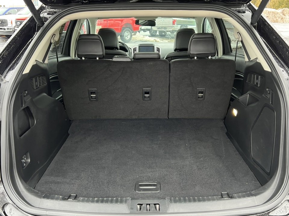 Used 2024 Ford Edge Titanium w/ Equipment Group 301A image 32