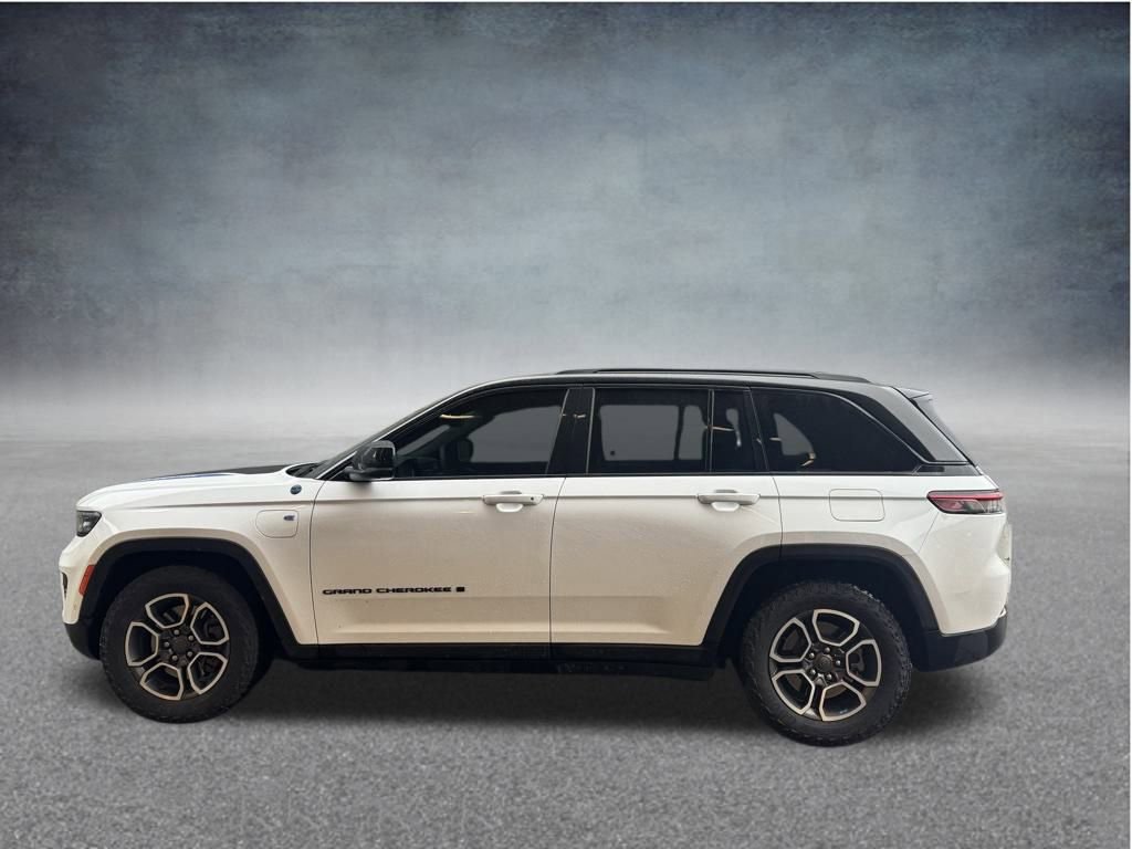 Used 2023 Jeep Grand Cherokee Trailhawk w/ Advanced Protech Group II image 38