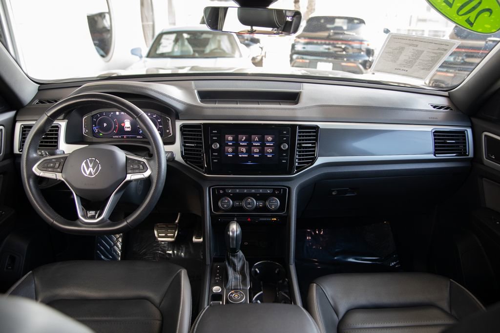 Used 2023 Volkswagen Atlas Cross Sport SEL Premium R-Line image 15