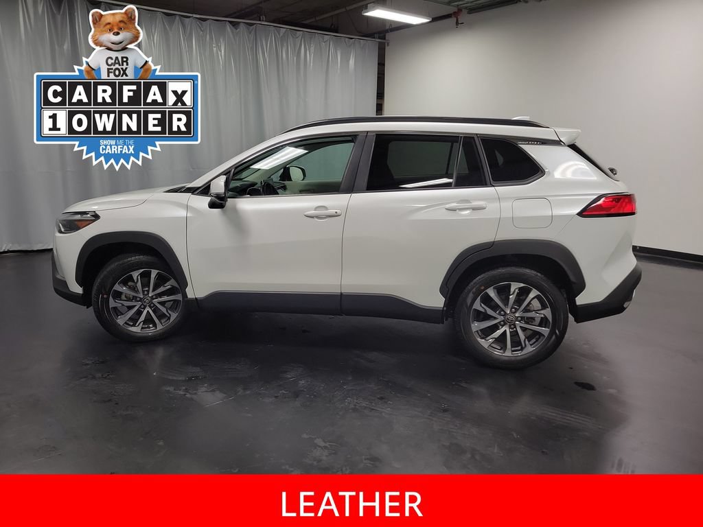 Used 2023 Toyota Corolla Cross XLE AWD/4WD image 5