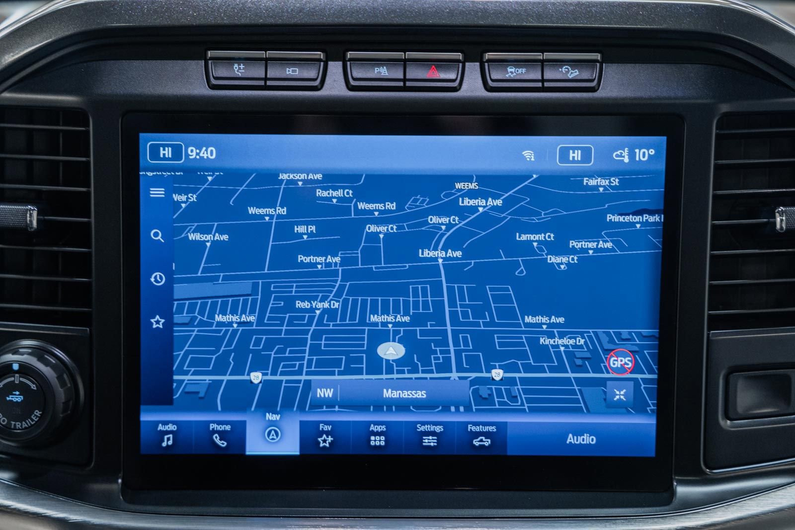 Certified 2023 Ford F150 Lariat w/ Equipment Group 502A High image 28