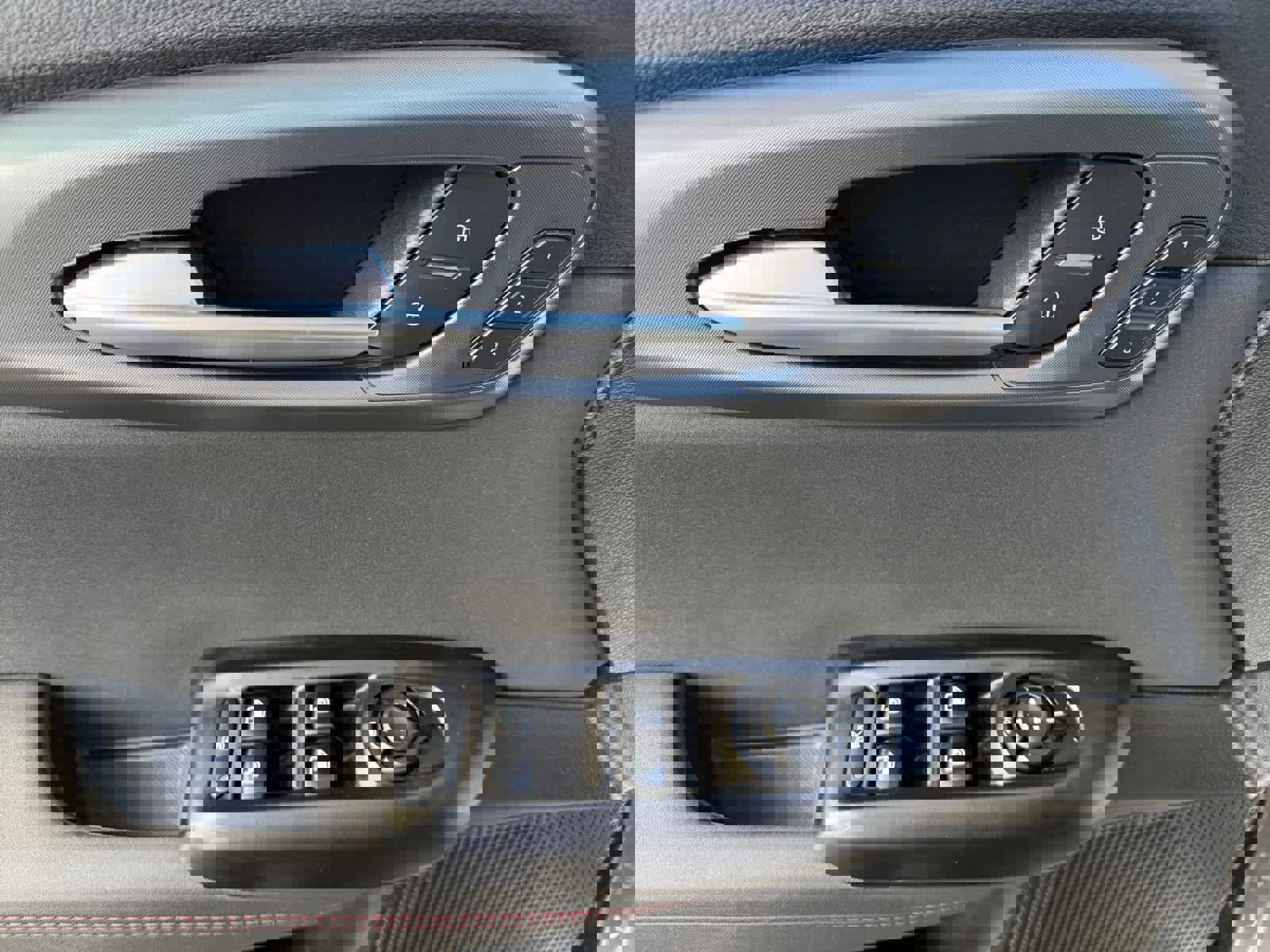 Used 2024 Dodge Hornet R/T w/ R/T Blacktop Package image 11