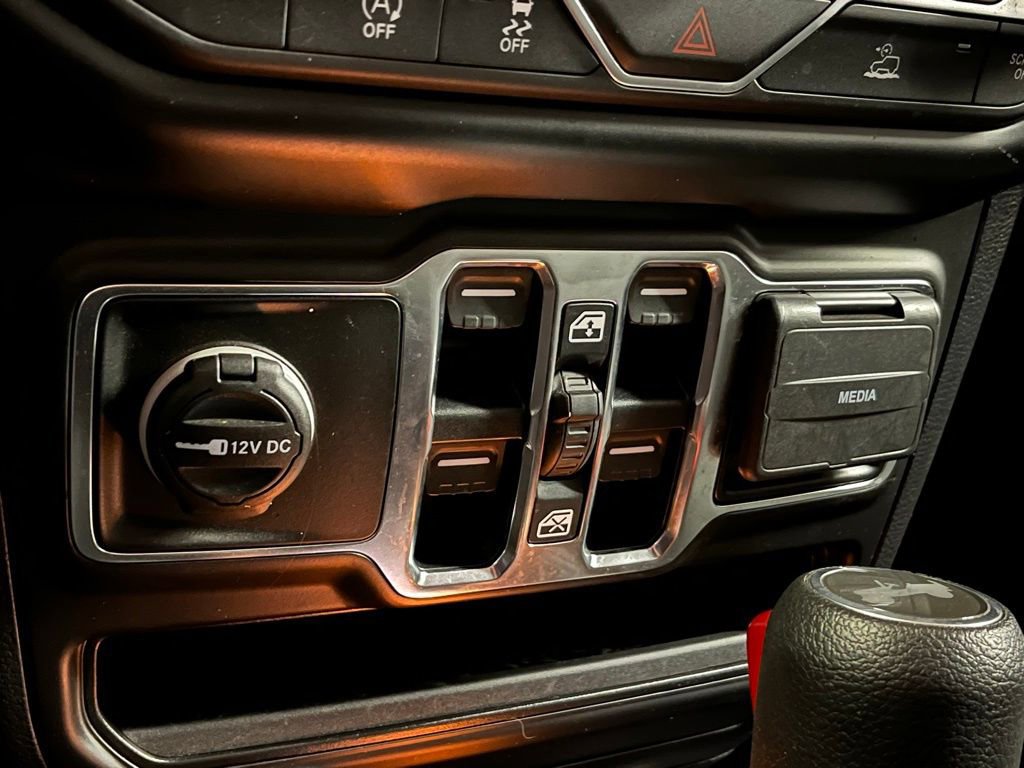 Used 2021 Jeep Wrangler Unlimited Sport image 10