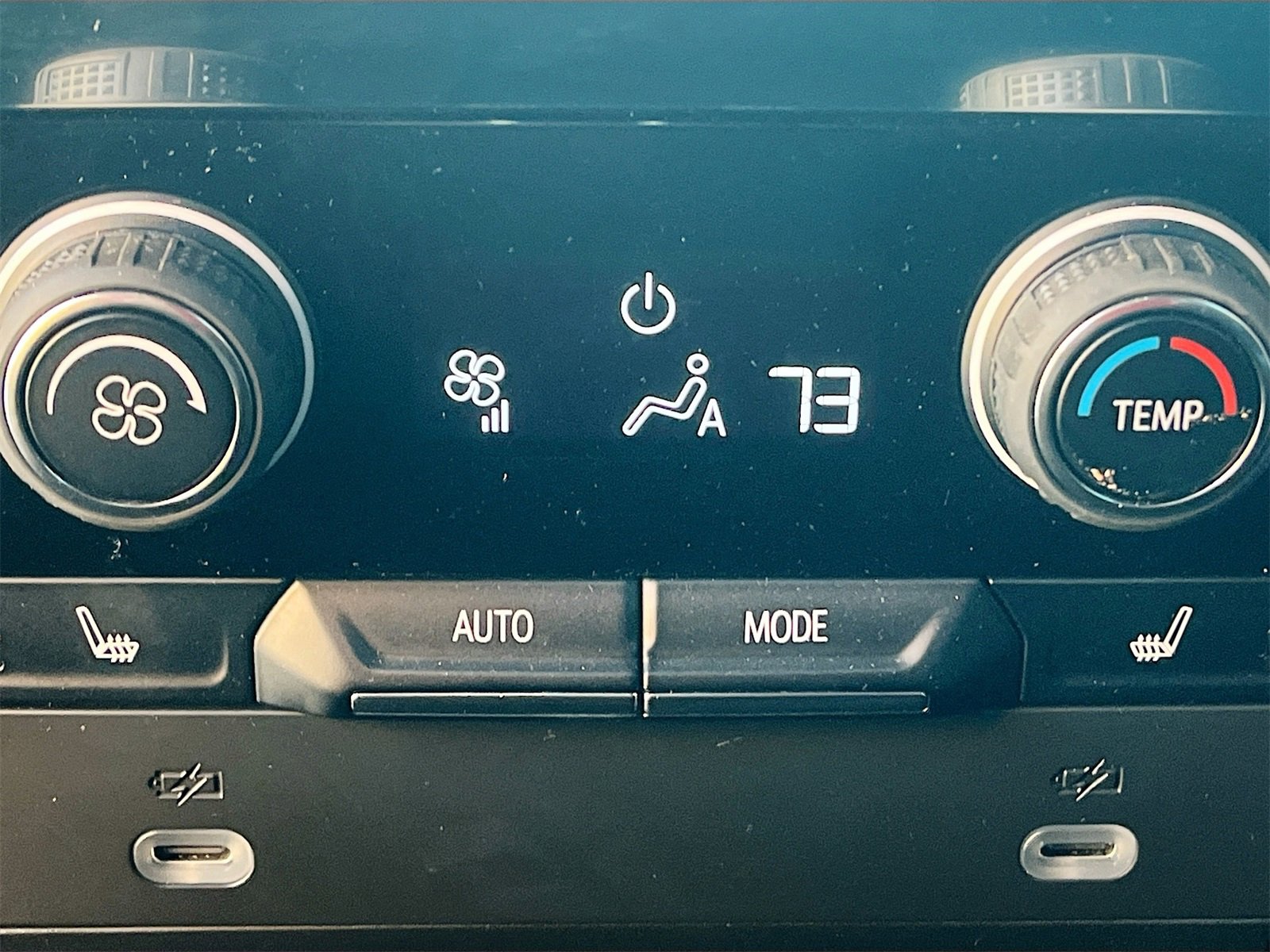 Used 2023 Chevrolet Tahoe LT w/ Luxury Package image 26