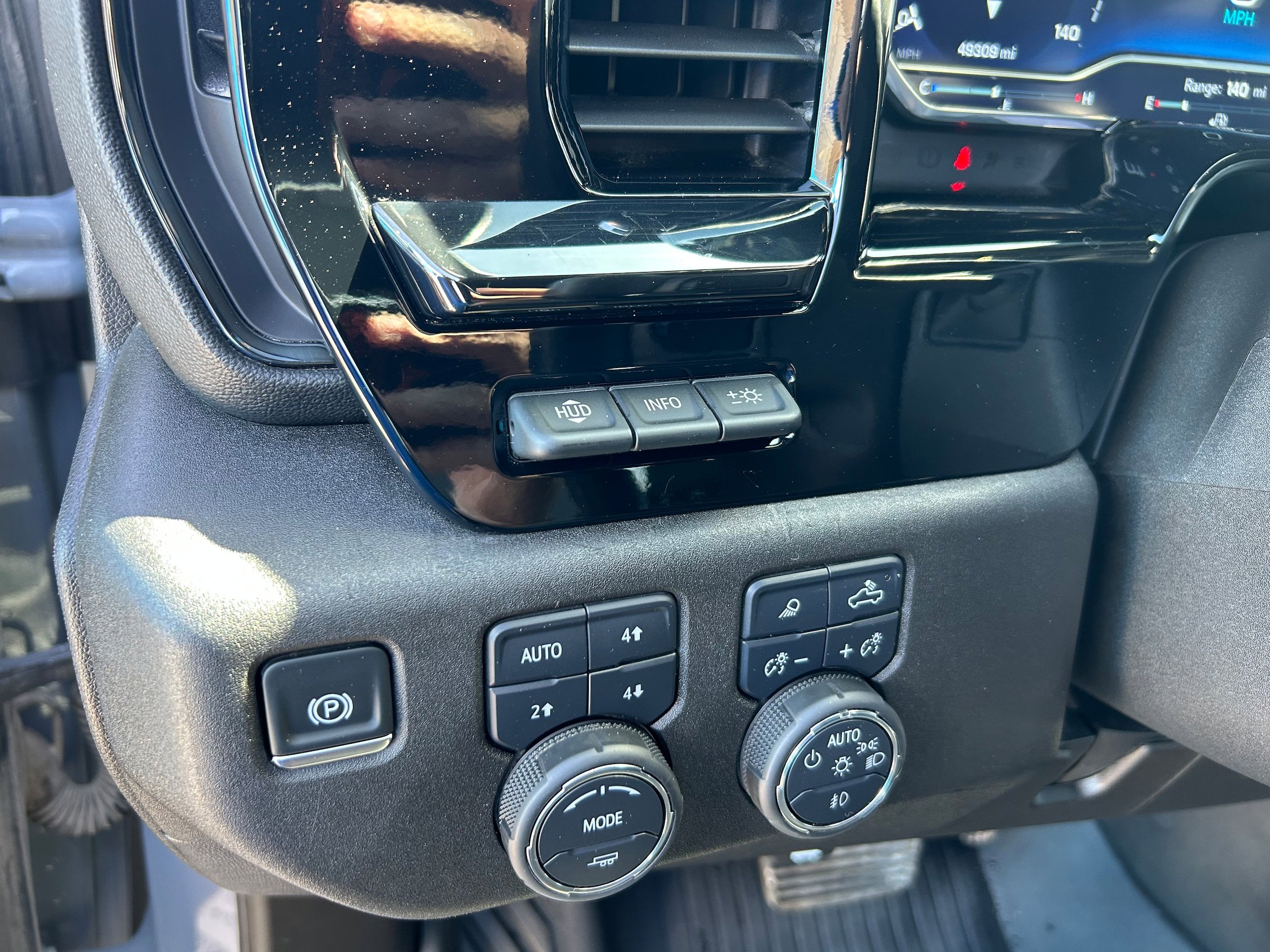 Used 2025 Chevrolet Silverado 2500 ZR2 w/ ZR2 Bison Edition image 26