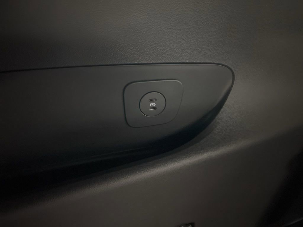 New 2026 Ford Explorer ST-Line w/ ST-Line Street Pack image 31