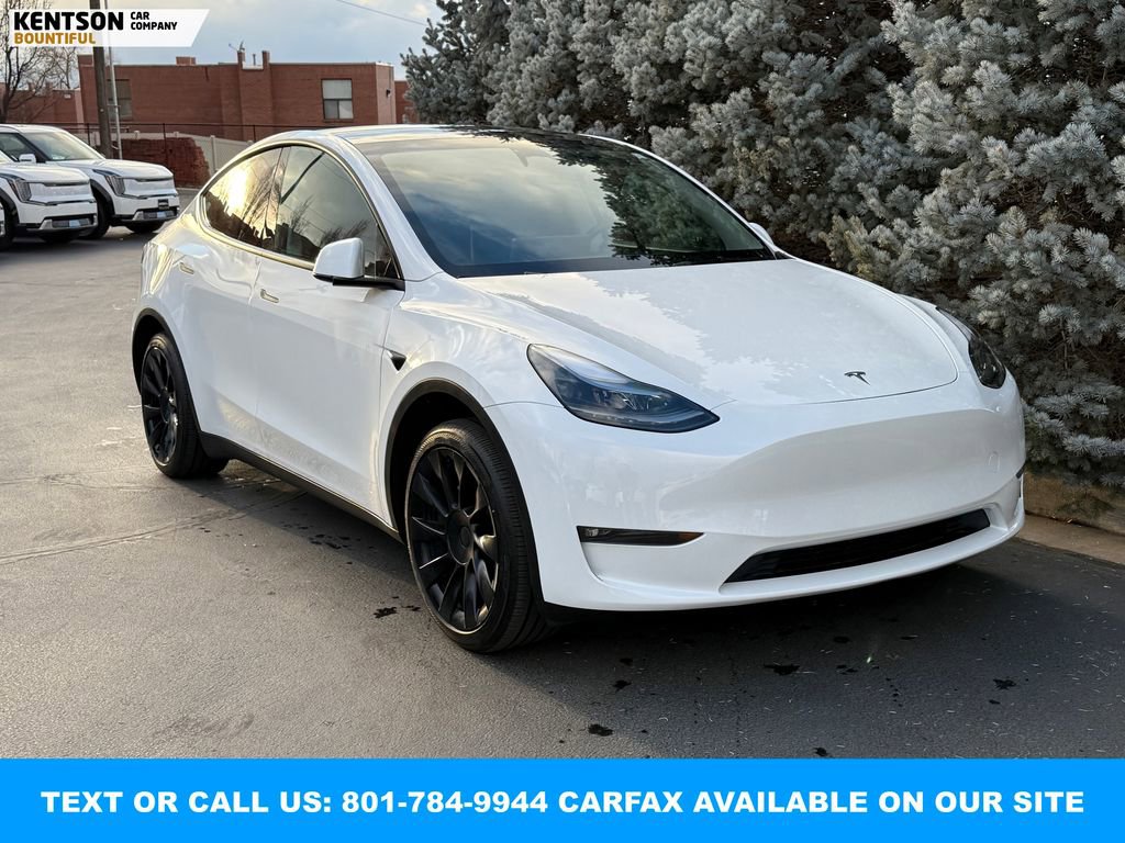 Used 2023 Tesla Model Y Long Range image 11