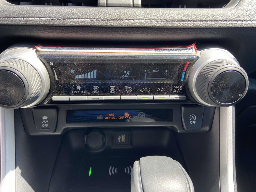 Used 2025 Toyota RAV4 LE image 24