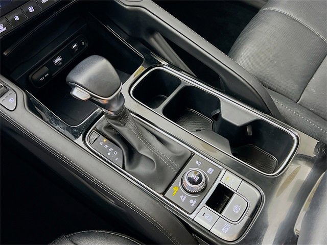 Used 2023 Kia Telluride EX w/ EX Captain's Chair Package image 22