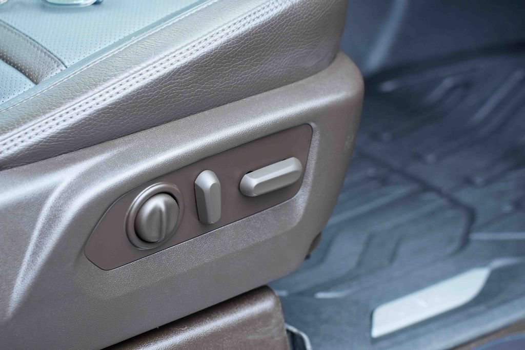 Used 2023 GMC Sierra 2500 Denali image 20