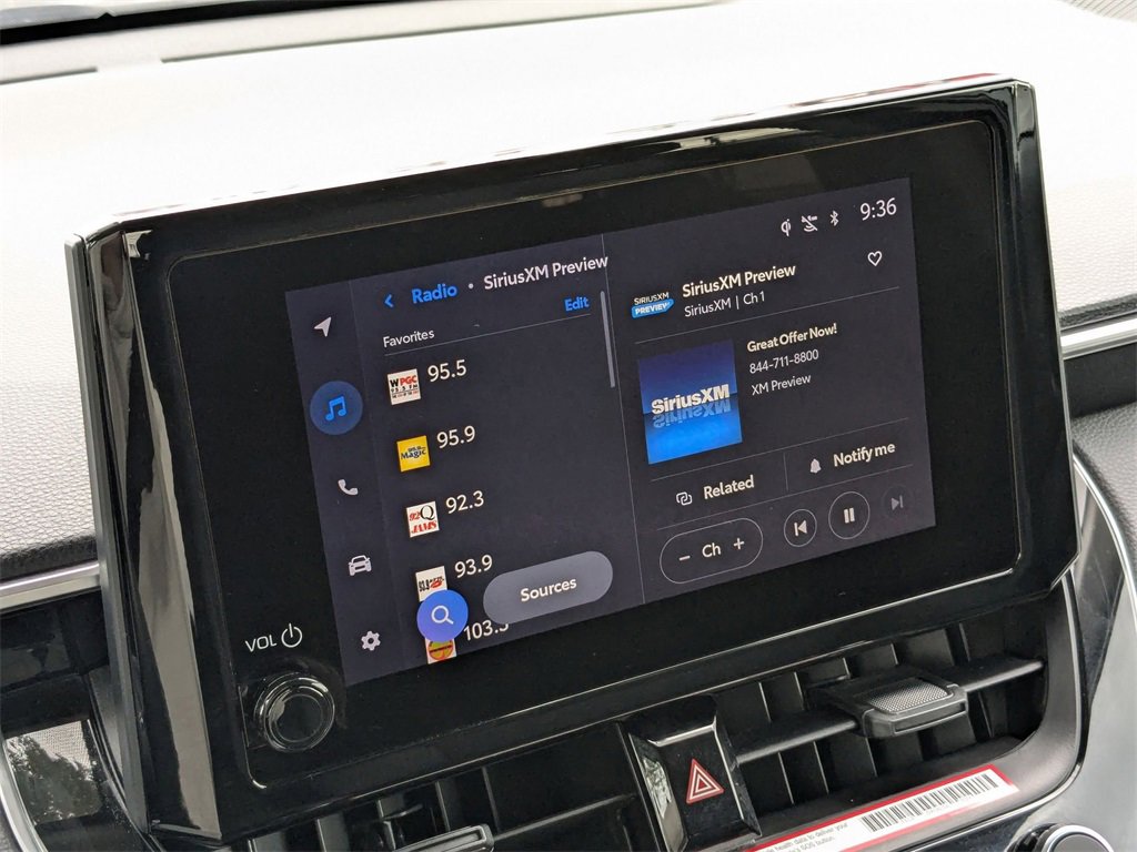 Used 2024 Toyota Corolla Cross LE image 21