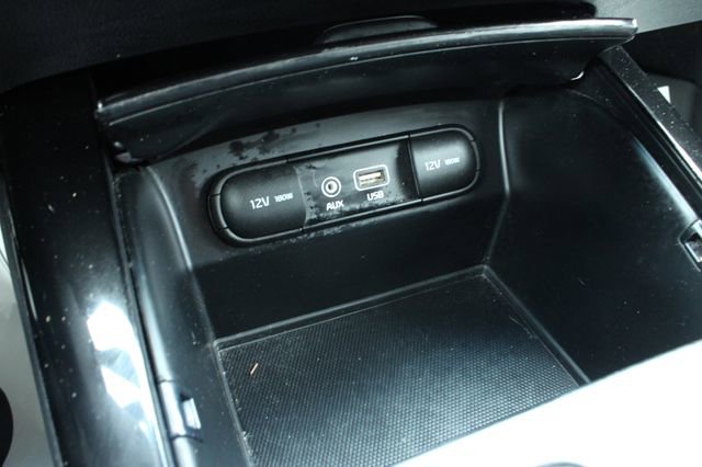 Used 2016 Kia Sorento SX w/ SXL Technology Package AWD/4WD image 19
