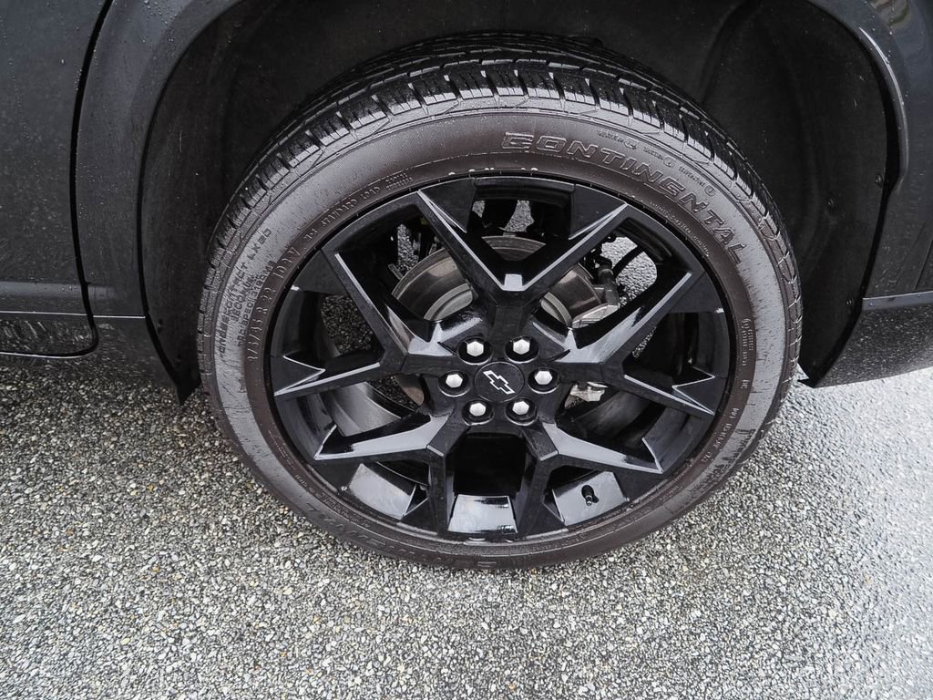 Used 2024 Chevrolet Traverse RS image 38