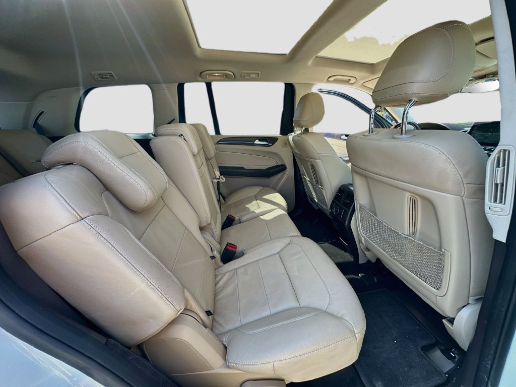 Used 2019 Mercedes-Benz GLS 450 4MATIC image 30