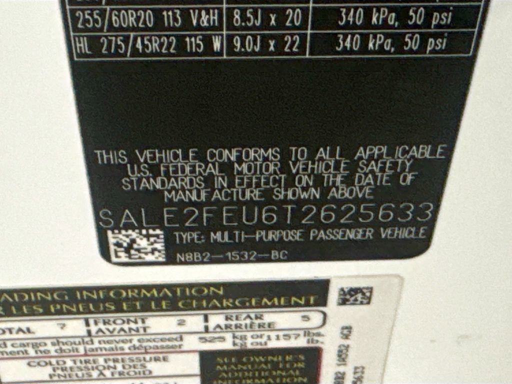New 2026 Land Rover Defender 130 X-Dynamic SE AWD/4WD image 32