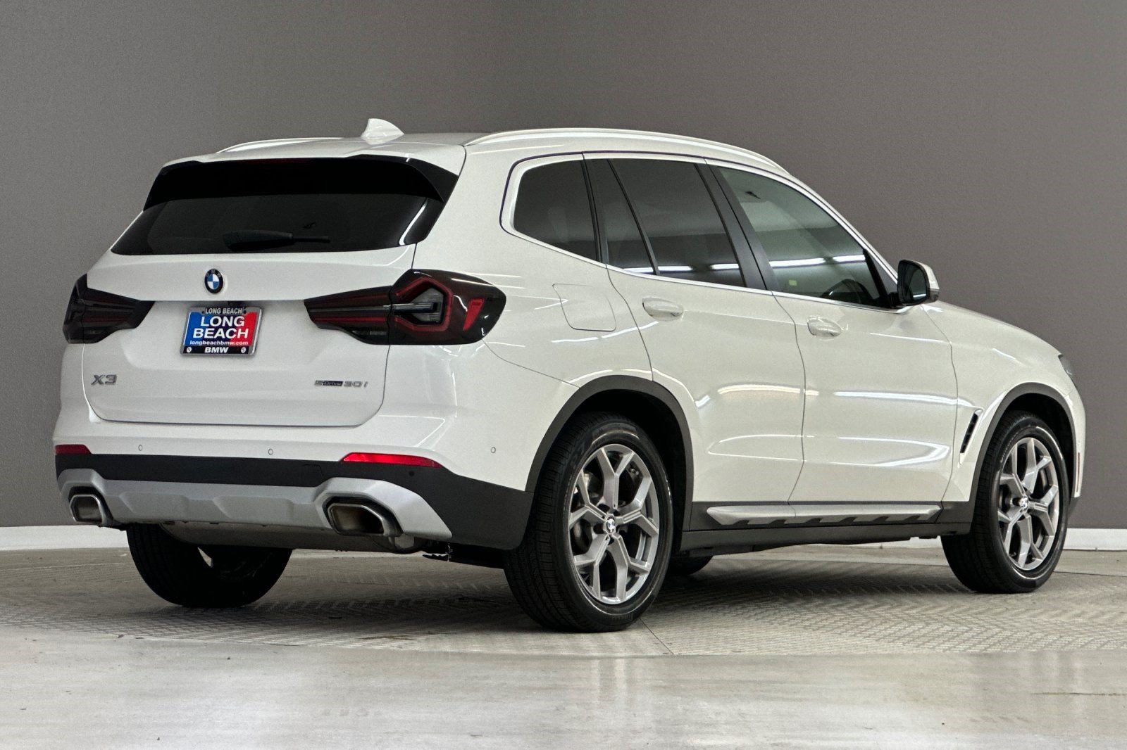 Certified 2024 BMW X3 sDrive30i w/ Convenience Package RWD image 8