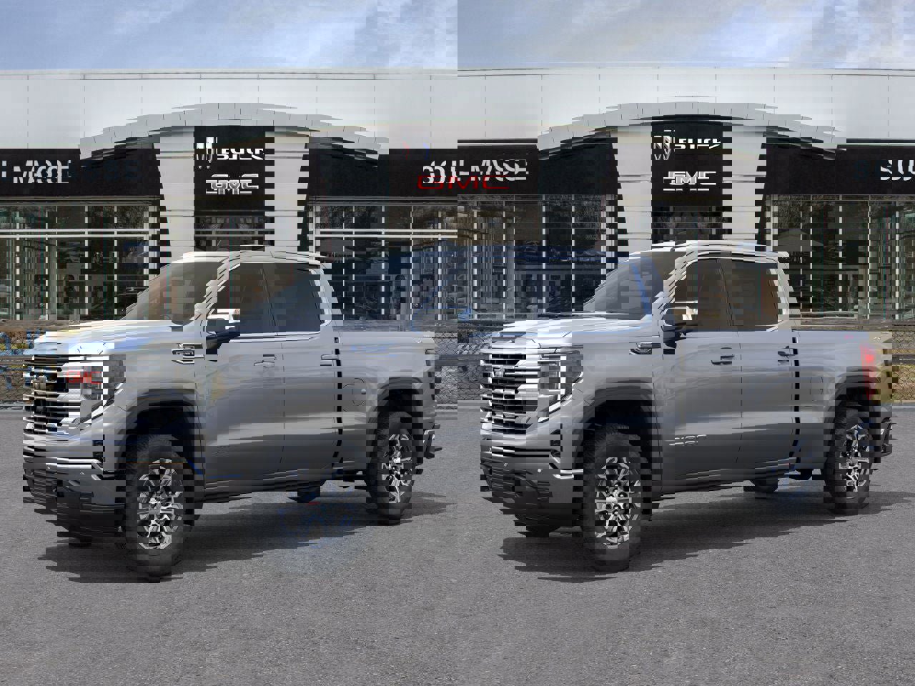 New 2026 GMC Sierra 1500 SLE image 2