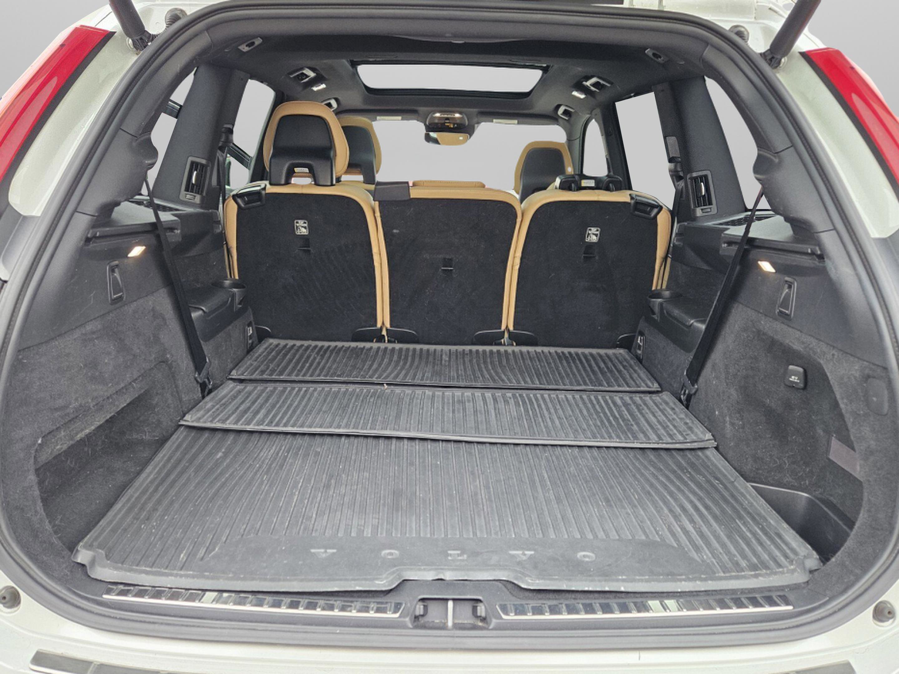 Used 2017 Volvo XC90 T6 Inscription w/ Vision Package image 27