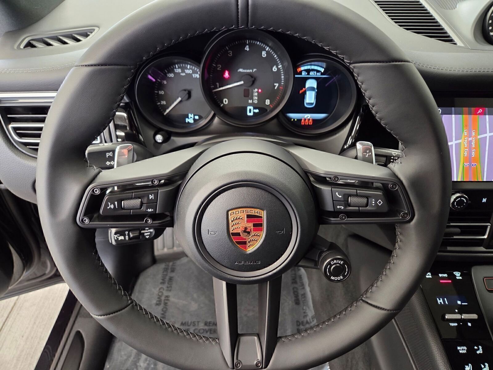 Certified 2026 Porsche Macan Turbo AWD/4WD image 18