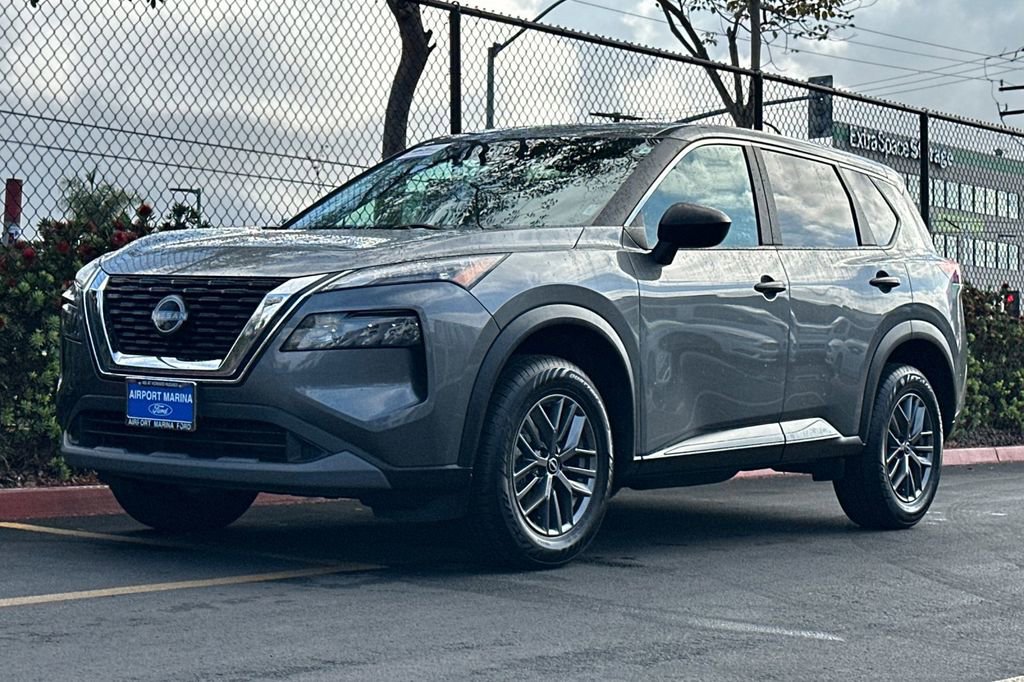 Used 2023 Nissan Rogue S image 10